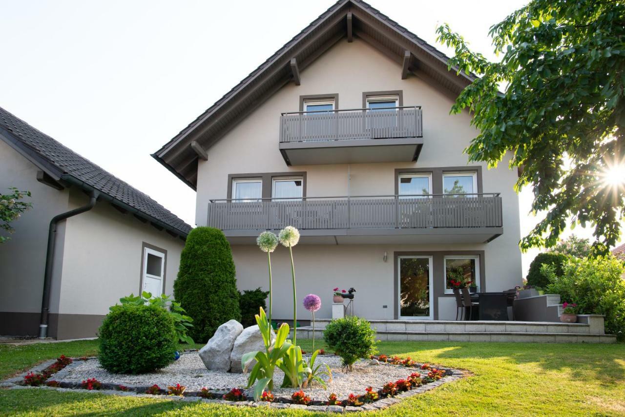 Appartementhaus Badria Bad Füssing Esterno foto